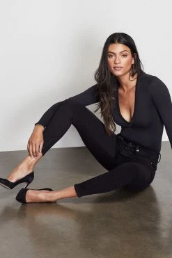 Promo 🎉 GOOD AMERICAN GOOD LEGS CROP | BLACK001 High Waisted 😀 21 GOOD AMERICAN GOOD LEGS CROP | BLACK001 High Waisted