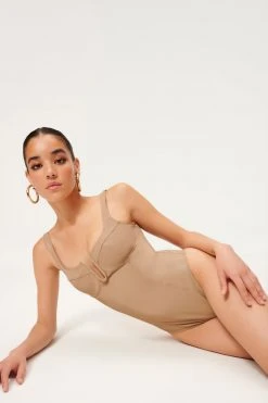 Cheap ๐ GOOD AMERICAN Bodysuits BETTER THAN LEATHER CORSET BODY | TAUPE001 โญ 18 GOOD AMERICAN Bodysuits BETTER THAN LEATHER CORSET BODY | TAUPE001