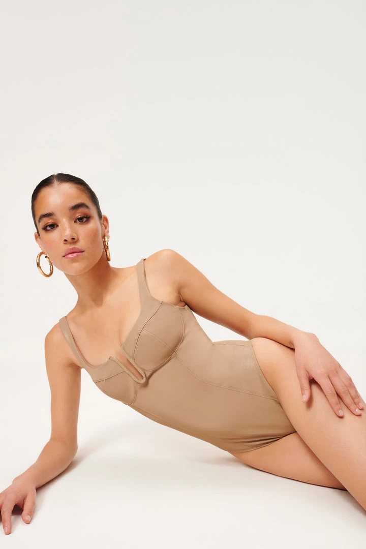 Cheap ๐ GOOD AMERICAN Bodysuits BETTER THAN LEATHER CORSET BODY | TAUPE001 โญ 6 GOOD AMERICAN Bodysuits BETTER THAN LEATHER CORSET BODY | TAUPE001