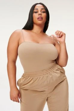 GOOD AMERICAN SEAMLESS SKINNY STRAP BODYSUIT | PUTTY001