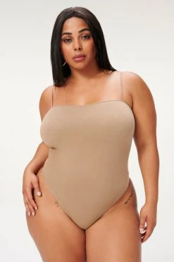 GOOD AMERICAN SEAMLESS SKINNY STRAP BODYSUIT | PUTTY001