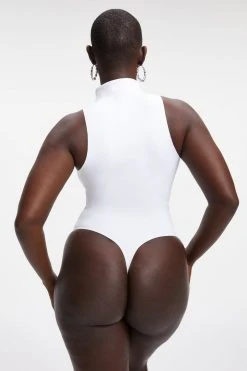 Promo 🤩 GOOD AMERICAN Bodysuits SCUBA MOCK NECK TANK BODYSUIT | WHITE001 🤩 20 GOOD AMERICAN Bodysuits SCUBA MOCK NECK TANK BODYSUIT | WHITE001