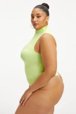 GOOD AMERICAN SO SOFT SLEEVELESS BODYSUIT | KEY LIME001