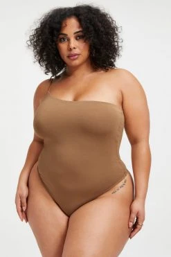 GOOD AMERICAN GOOD TOUCH ONE SHOULDER '90s BODYSUIT | PECAN001 Good '90s