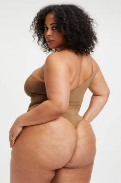 GOOD AMERICAN GOOD TOUCH ONE SHOULDER '90s BODYSUIT | PECAN001 Good '90s