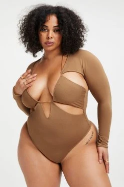 GOOD AMERICAN GOOD TOUCH CUT EXTREME BODYSUIT | PECAN001 Bodysuits