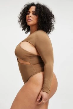 GOOD AMERICAN GOOD TOUCH CUT EXTREME BODYSUIT | PECAN001 Bodysuits