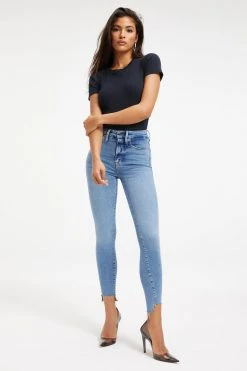 GOOD AMERICAN RIB FITTED TEE BODYSUIT | BLACK001