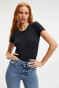 GOOD AMERICAN RIB FITTED TEE BODYSUIT | BLACK001