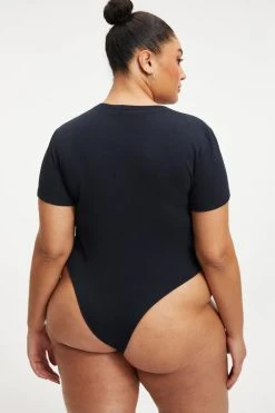 GOOD AMERICAN RIB FITTED TEE BODYSUIT | BLACK001