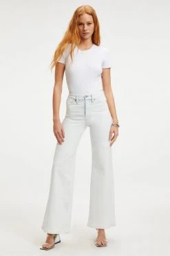 GOOD AMERICAN RIB FITTED TEE BODYSUIT | WHITE001