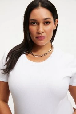 GOOD AMERICAN RIB FITTED TEE BODYSUIT | WHITE001
