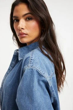 GOOD AMERICAN Sustainable Denim BOYFRIEND DENIM SHIRT | INDIGO173