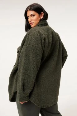 GOOD AMERICAN SHERPA SHACKET | INK001