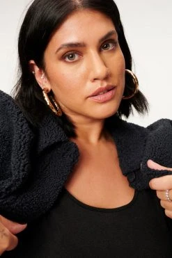 Best deal ๐ GOOD AMERICAN Jackets SHERPA SHACKET | MIDNIGHT001 โ๏ธ 26 GOOD AMERICAN Jackets SHERPA SHACKET | MIDNIGHT001