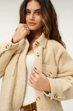 GOOD AMERICAN SHERPA SHACKET | TUSK001