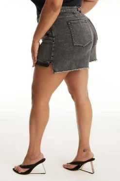 GOOD AMERICAN GOOD CURVE SHORT | BLACK227 High Waisted