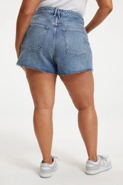 GOOD AMERICAN GOOD CURVE SHORT | INDIGO107 High Waisted