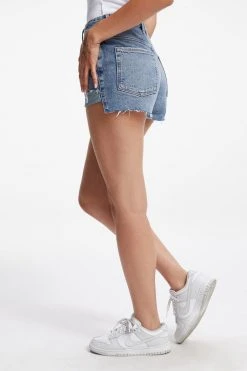 GOOD AMERICAN GOOD CURVE SHORT | INDIGO107 High Waisted