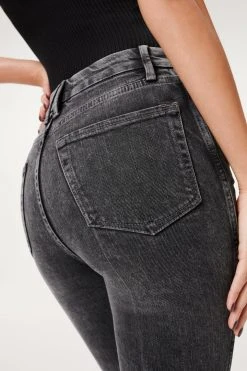 GOOD AMERICAN GOOD CURVE SKINNY CROP | BLACK225