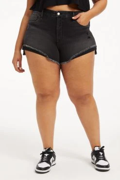 GOOD AMERICAN GOOD CURVE SHORT | BLACK089