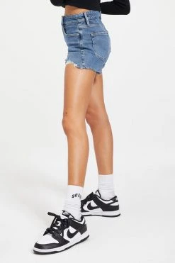 GOOD AMERICAN High Waisted CUT OFF SHORT | INDIGO048