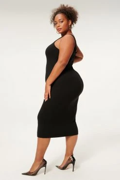 GOOD AMERICAN SCOOP NECK MIDI DRESS | BLACK001 Dresses