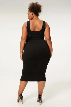 GOOD AMERICAN SCOOP NECK MIDI DRESS | BLACK001 Dresses