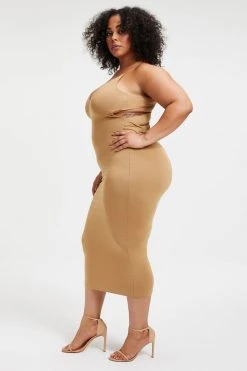 GOOD AMERICAN GOOD TOUCH '90s OPEN BACK DRESS | PECAN001 Good '90s