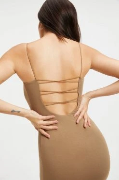 GOOD AMERICAN GOOD TOUCH '90s LACE BACK DRESS | PECAN001