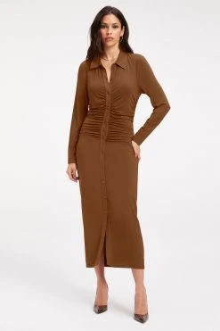 GOOD AMERICAN GOOD TOUCH BUTTON FRONT MIDI | BURNT CARAMEL002 Dresses