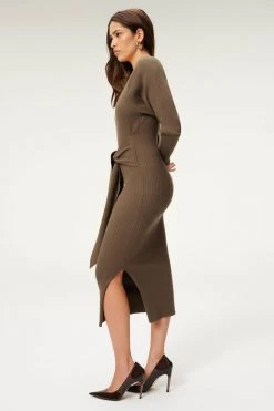 GA-SALE LS BELTED BODY DRESS | SEPIA001