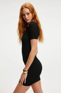 GOOD AMERICAN RIBBED OPEN BACK TEE DRESS | BLACK001