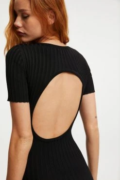 GOOD AMERICAN RIBBED OPEN BACK TEE DRESS | BLACK001