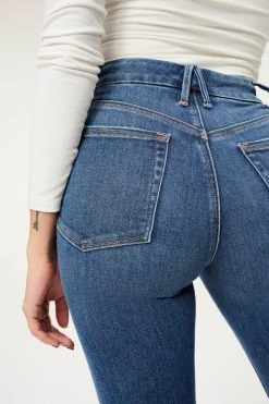 Hot Sale 😀 GOOD AMERICAN GOOD LEGS FLARE DEEP V BACK | BLUE843 😀 22 GOOD AMERICAN GOOD LEGS FLARE DEEP V BACK | BLUE843