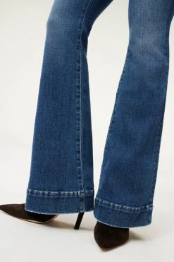 GOOD AMERICAN GOOD LEGS FLARE DEEP V BACK | BLUE843