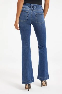 GOOD AMERICAN High Waisted GOOD FLARE DECO YOKE | INDIGO132