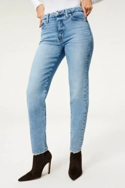 GOOD AMERICAN THE WEEKENDER JEAN | BLUE864