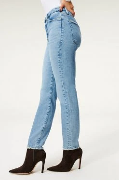 GOOD AMERICAN THE WEEKENDER JEAN | BLUE864