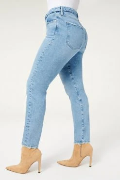 GOOD AMERICAN THE WEEKENDER JEAN | BLUE864