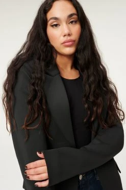 GOOD AMERICAN Tops FITTED SCUBA BLAZER | BLACK001