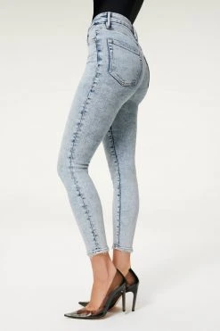 GOOD AMERICAN GOOD LEGS CROP CHEWED HEM | BLUE837