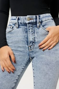 GOOD AMERICAN GOOD LEGS CROP CHEWED HEM | BLUE837