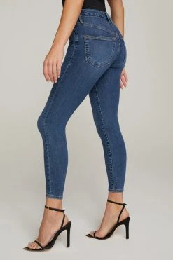 GOOD AMERICAN Skinny GOOD LEGS CROP EXTREME V | BLUE615