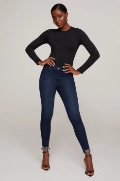 GOOD AMERICAN Skinny GOOD LEGS CHEW BACK POCKETS | BLUE608