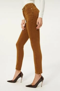 GA-SALE GOOD LEGS CIG | BRONZE001