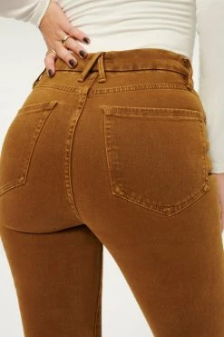 GA-SALE GOOD LEGS CIG | BRONZE001