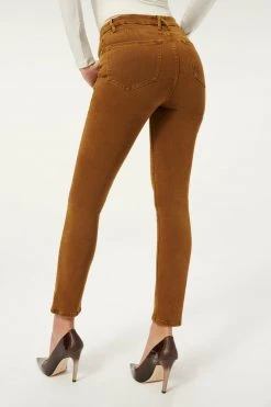 GA-SALE GOOD LEGS CIG | BRONZE001