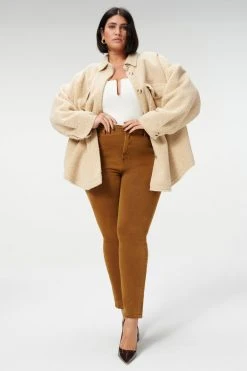 GA-SALE GOOD LEGS CIG | BRONZE001