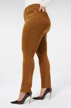 GA-SALE GOOD LEGS CIG | BRONZE001